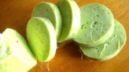 Рецепт пикантных канапе из свеклы