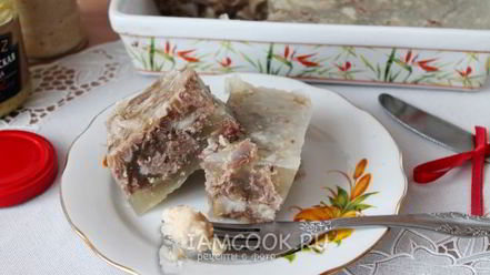 Рецепт холодца из куриных желудков и свиных ножек