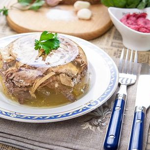 Рецепт Холодца из свиной рульки и курицы