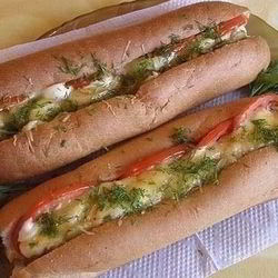 Рецепт Хот-дога с огурцом по-домашнему