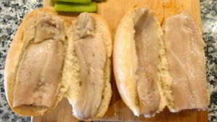 Рецепт хот-дога с селедкой