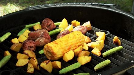 Рецепт хот-дога с сердцем индейки, овощами и брынзой