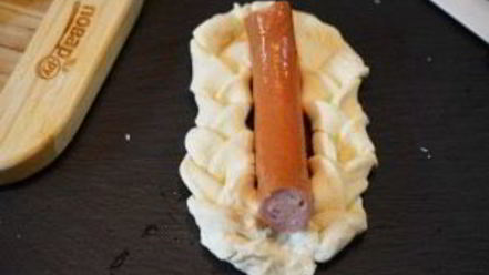 Рецепт плетеных хот-догов с гуакамоле