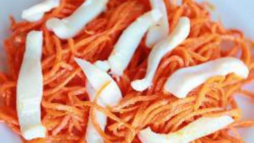 Рецепт корейской морковки с кальмарами