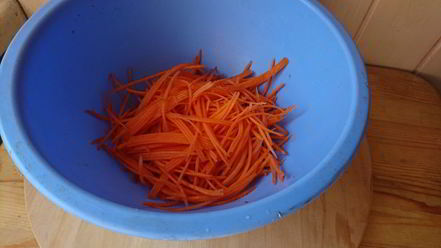 Рецепт моркови по-корейски с огурцом