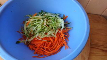 Рецепт моркови по-корейски с огурцом