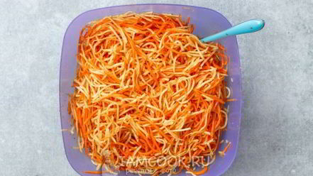 Рецепт моркови по-корейски с сельдереем