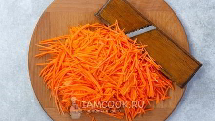 Рецепт моркови по-корейски с сельдереем