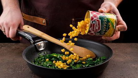 Рецепт фриттаты с кукурузой и шпинатом