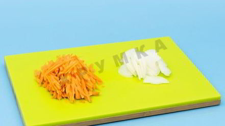 Рецепт омлета микс со свининой и помидорами черри