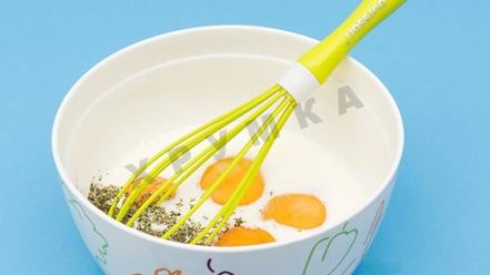 Рецепт омлета микс со свининой и помидорами черри