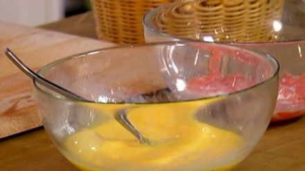 Рецепт омлета с форелью и укропом