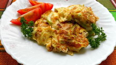 Рецепт омлета с курицей и кабачками