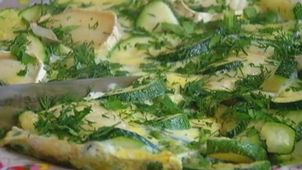 Рецепт омлета с цукини и зеленым горошком