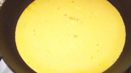 Рецепт сметанного омлета с грибами