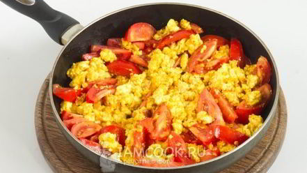 Рецепт вегетарианского омлета с адыгейским сыром