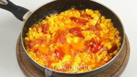 Рецепт вегетарианского омлета с адыгейским сыром