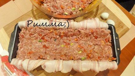 Рецепт мясного паштета с вялеными томатами, перепелиными яйцами и фисташками