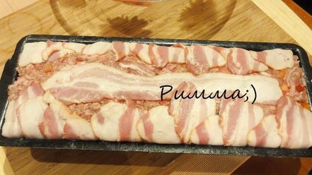 Рецепт мясного паштета с вялеными томатами, перепелиными яйцами и фисташками