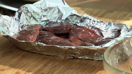 Рецепт паштета из индюшачьей печенки с вареньем из кислых томатов