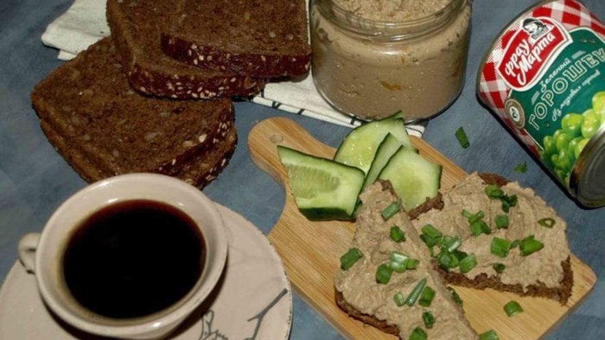 Рецепт паштета из куриной печени и зеленого горошка