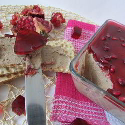 Рецепт Паштета из куриной печени с коньяком и гранатовым желе