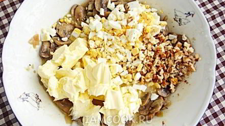Рецепт паштета из шампиньонов с грецкими орехами