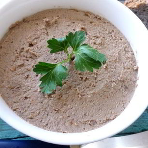 Рецепт Печеночного паштета с фасолью