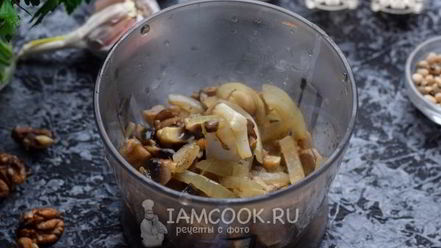 Рецепт постного паштета из фасоли с грибами