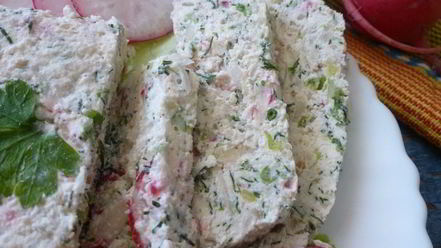 Рецепт творожного паштета с редисом