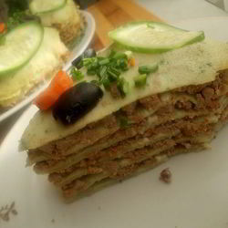 Рецепт Блинного тортика с печенью и шпинатом