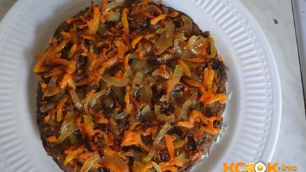 Рецепт печеночного торта с морковью и луком