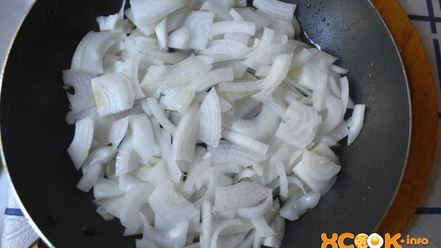 Рецепт печеночного торта с морковью и луком