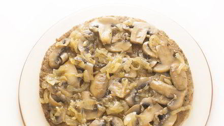 Рецепт печеночного торта с шампиньонами