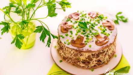 Рецепт печеночного торта с шампиньонами
