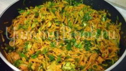 Рецепт печеночного торта с зеленью и помидорами