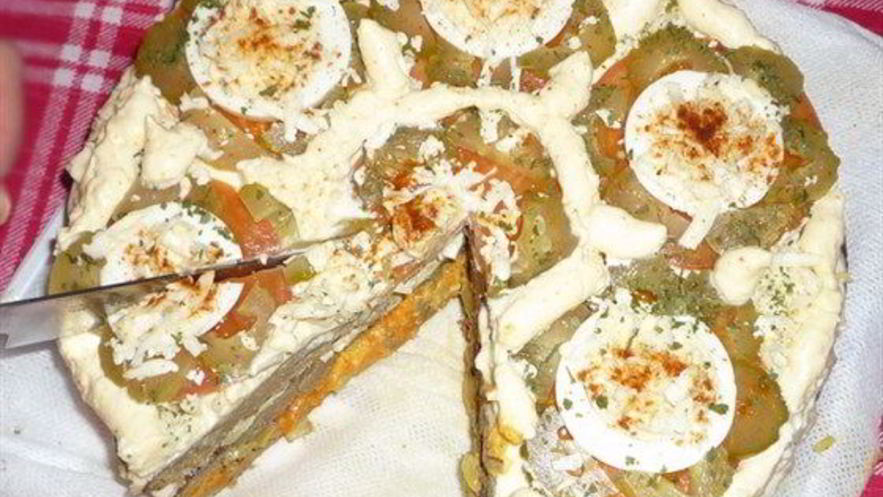 Рецепт торта из печени с двумя разными начинками