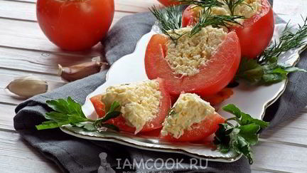 Рецепт Помидоров, фаршированных сыром и чесноком