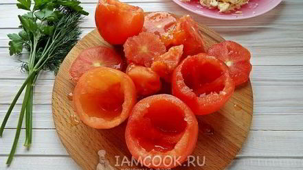 Рецепт помидоров, фаршированных сыром и чесноком