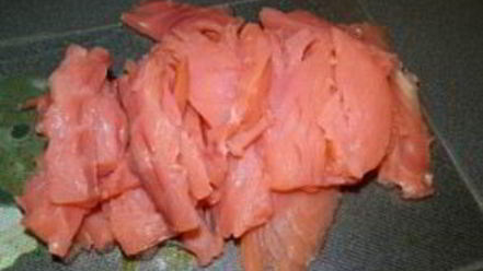 Рецепт блинных роллов с семгой