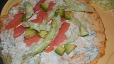 Рецепт блинных роллов с семгой