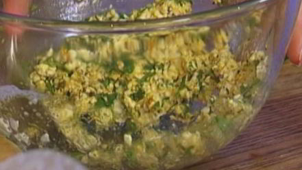 Рецепт домашних спринг-роллы с творогом, тмином и карри