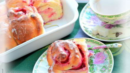 Рецепт малинова-лимонных роллы к утреннему кофе