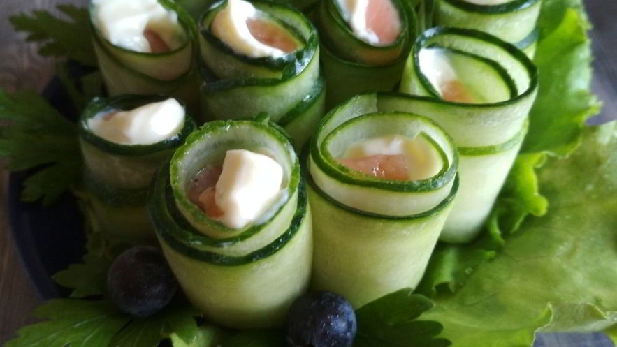 Рецепт огуречных роллов с семгой