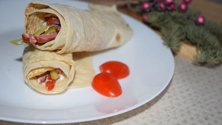 Рецепт ролла с копчеными колбасками кабаноси