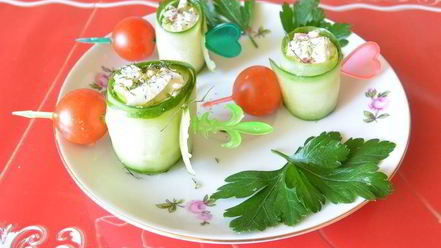 Рецепт роллов из огурца с крабовыми палочками