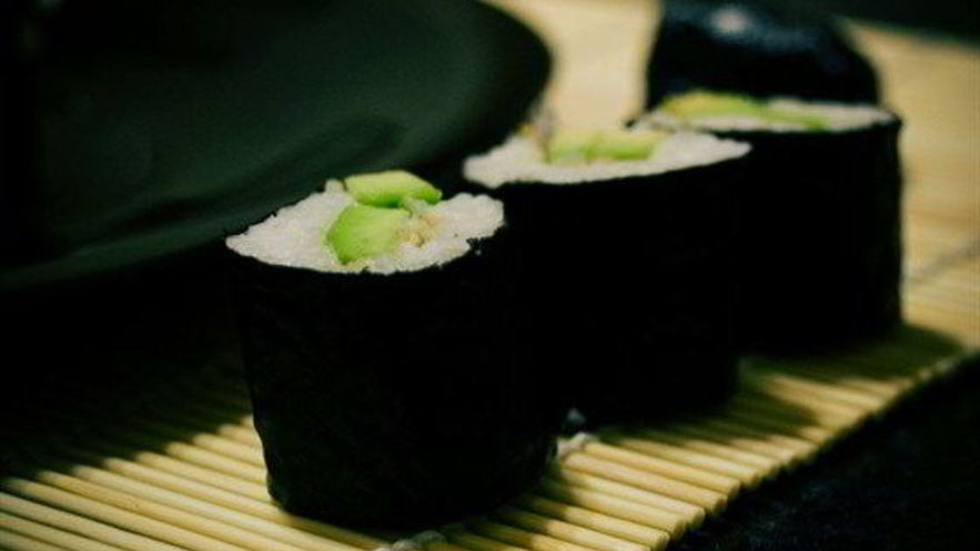 Рецепт роллов с авокадо