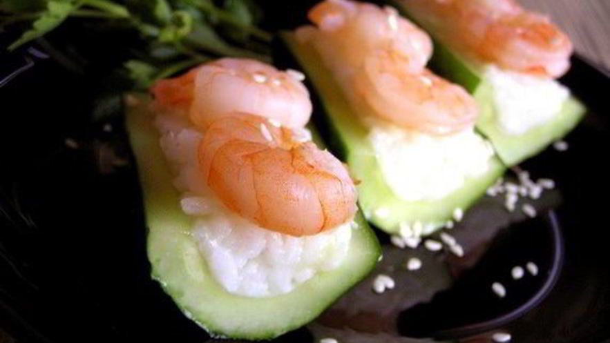 Рецепт роллов с креветками в огурцах