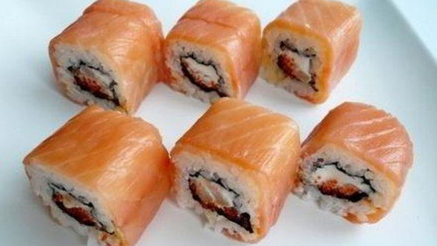 Рецепт сливочного ролла с икрой тобико