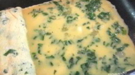 Рецепт яичного ролла на завтрак